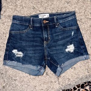 Abercrombie and Fitch kids